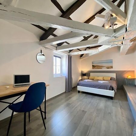 Bel Appartement - 2 Chambres - Proche Du Vieux Marche La Rochelle  Exteriér fotografie